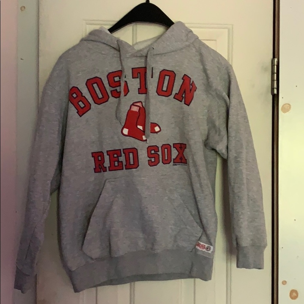 Women’s Boston Red Sox sweatshirt